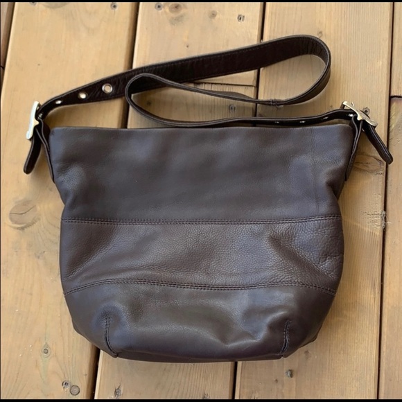 Danier Leather Bag w/ free card holder - Picture 1 of 7